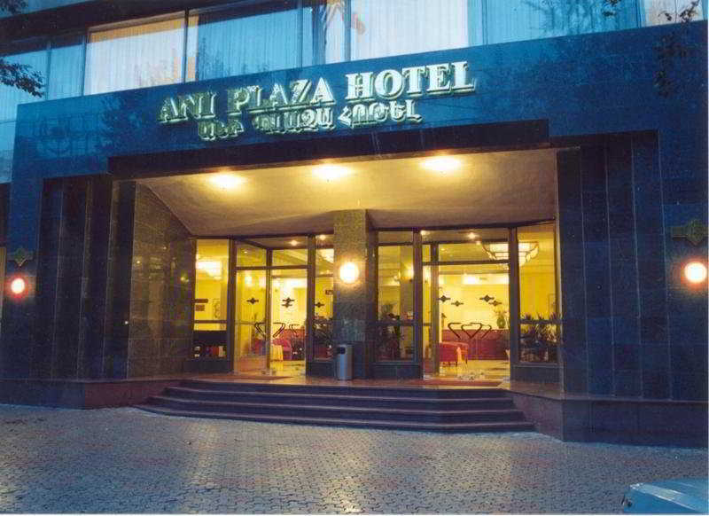 Ani Plaza Hotel Γιερεβάν Εξωτερικό φωτογραφία